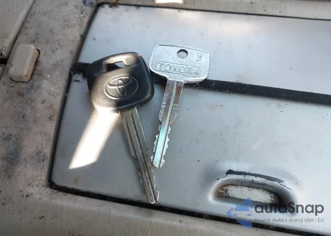 2004 Toyota Highlander from USA, damaged, VIN JTEGD21A340090820